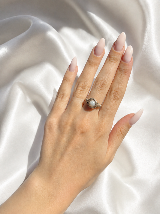 Anello Adularia in Pietra di Luna