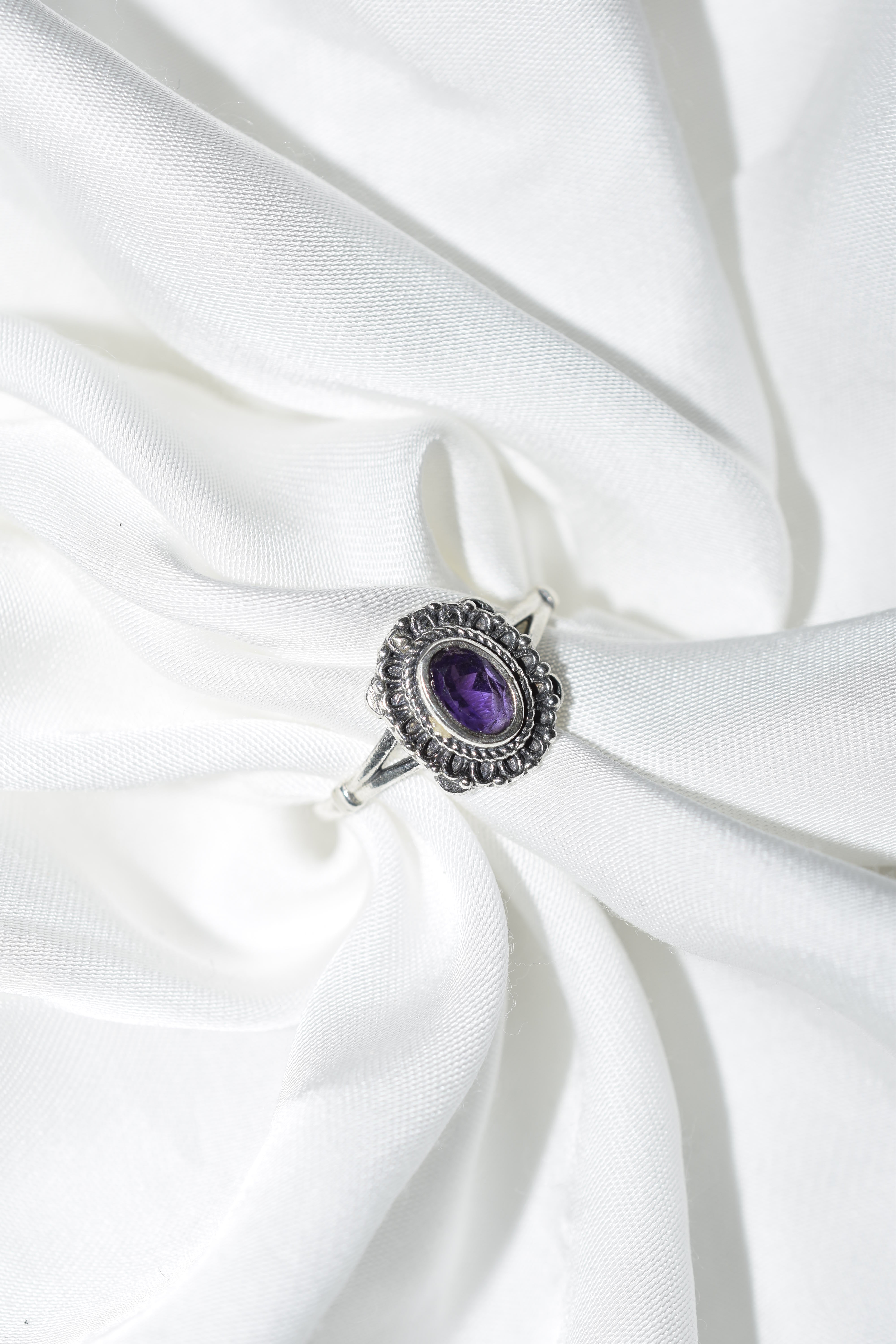 Anello in argento 925 sfaccettato con Ametista