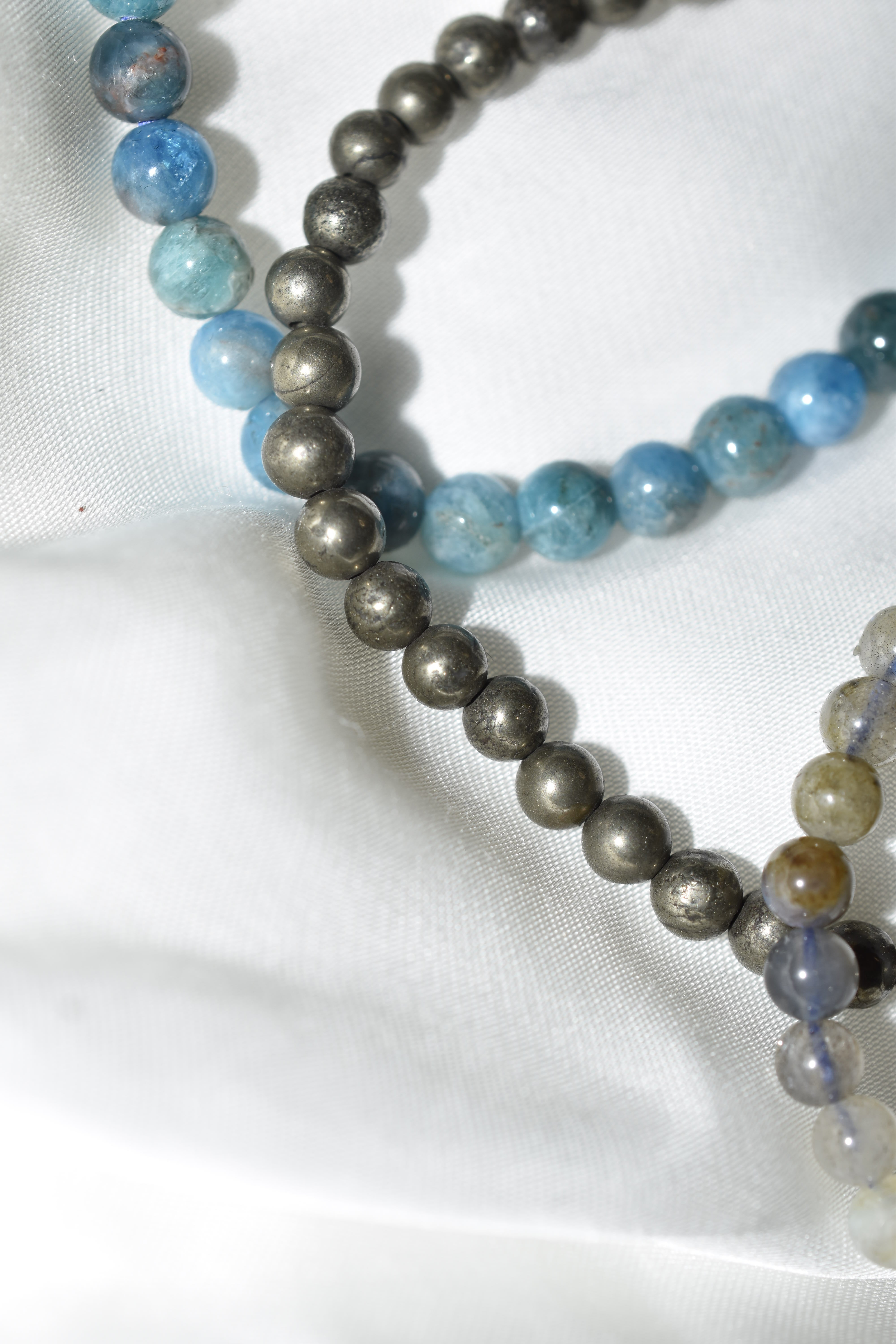 Bracciali Lexi in Apatite, Pirite, Labradorite e Pietra di Luna
