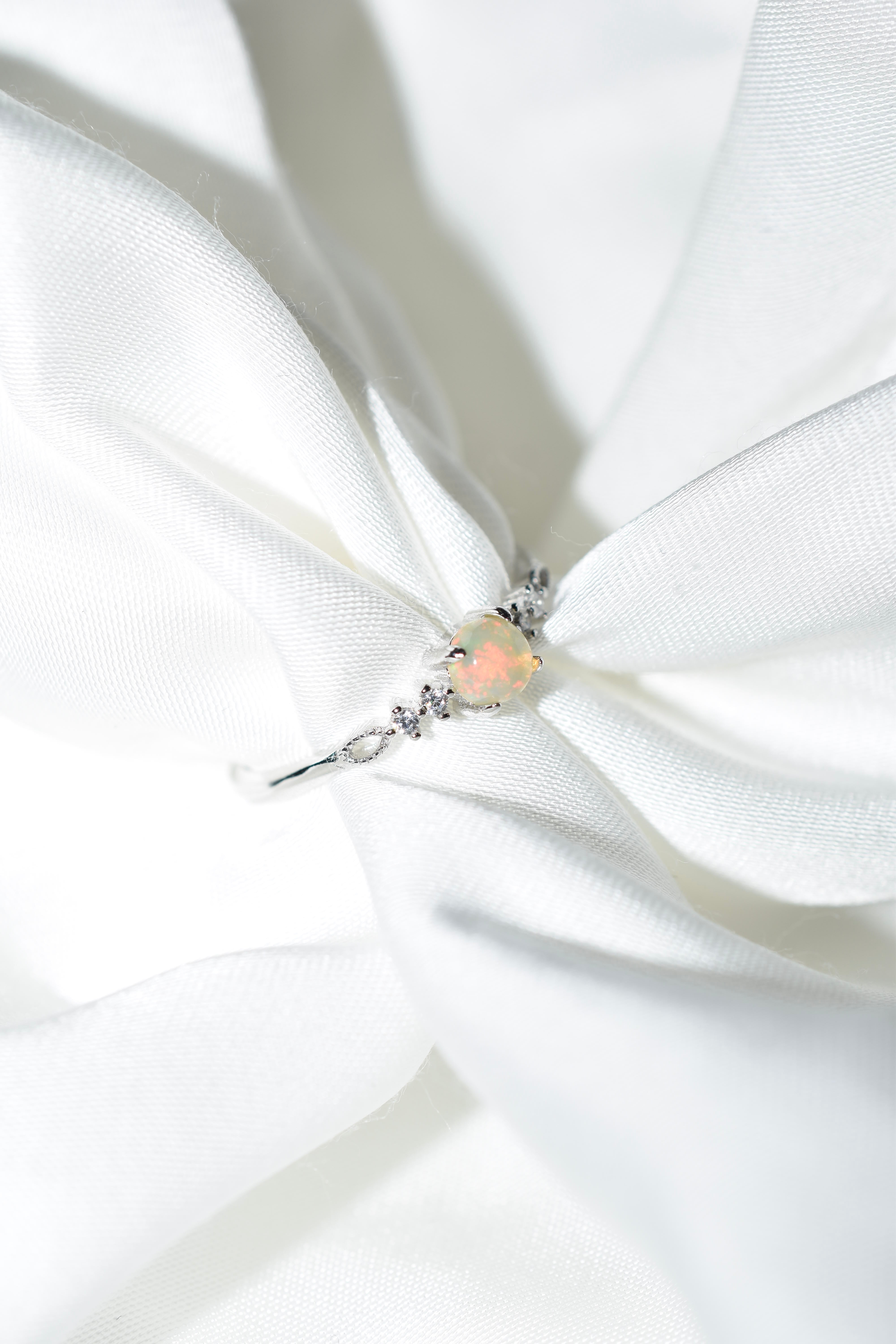 Anello Opale in argento 925