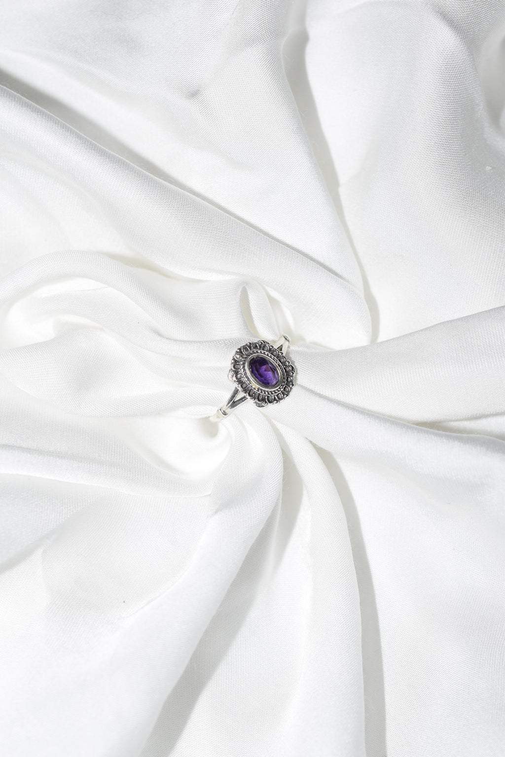 Anello in argento 925 sfaccettato con Ametista