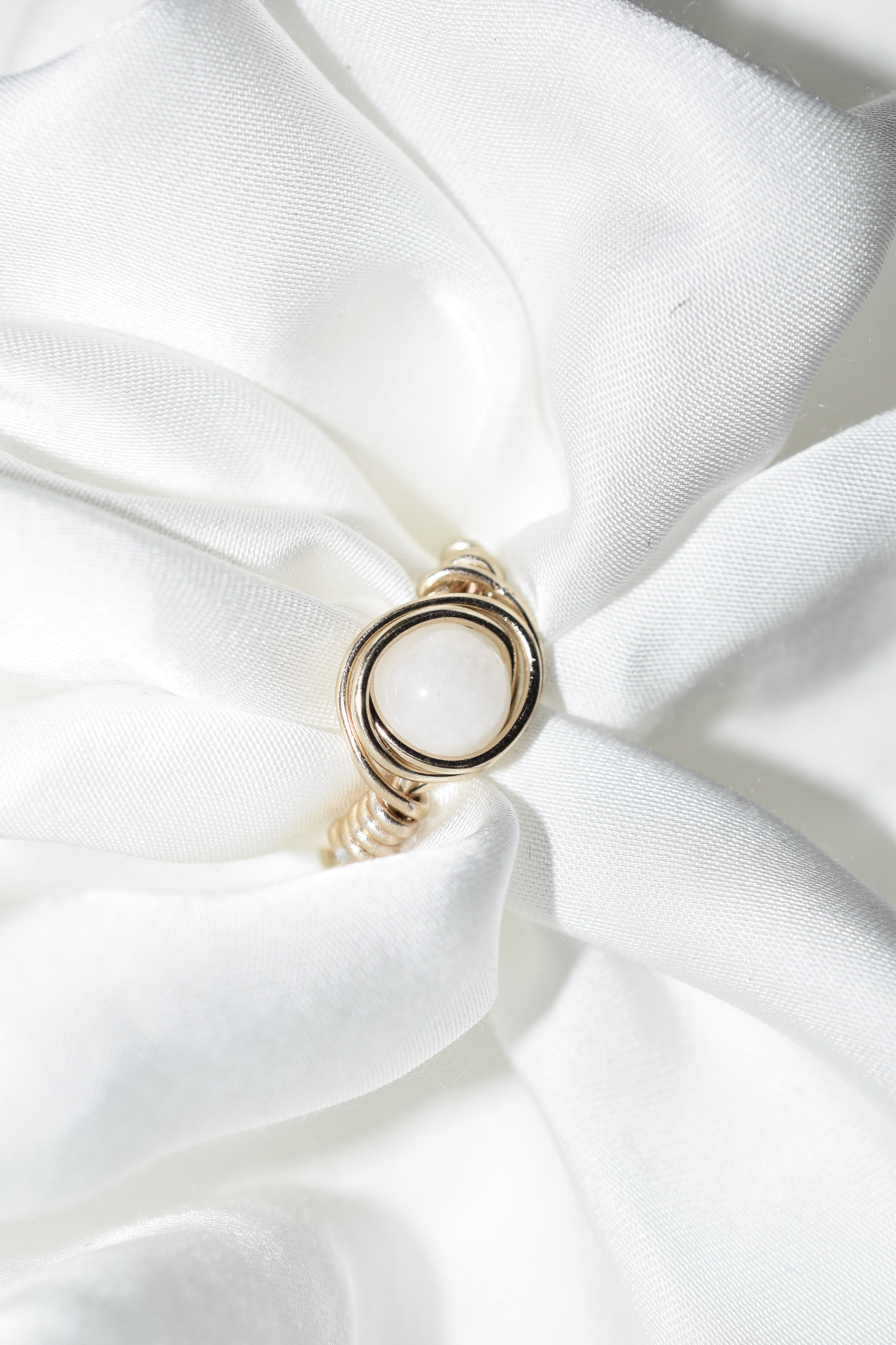 Anello Adularia in Pietra di Luna