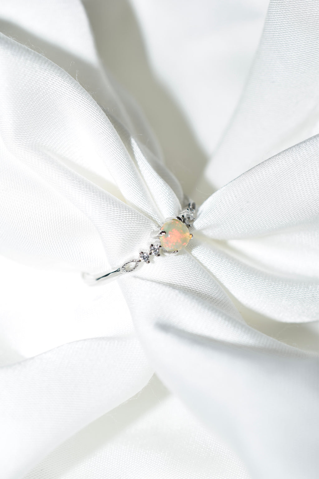 Anello Opale in argento 925